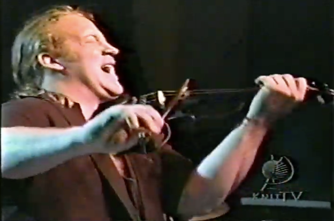 Christian Howes performing with D.D. Jackson at the Knitting Factory